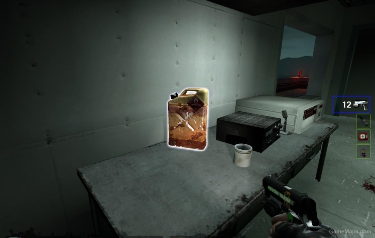 detailed rusty gascan yellow L4D1