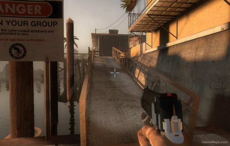 Chrome/Black Desert Eagle