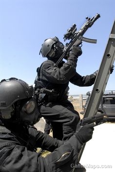 Japan Omega Squad with gasmask (JGSDF)