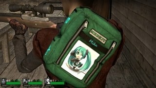 Cedric's green Medkit with Miku