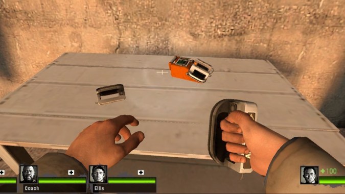Defibrillator Paddle replace Knife [Melee]